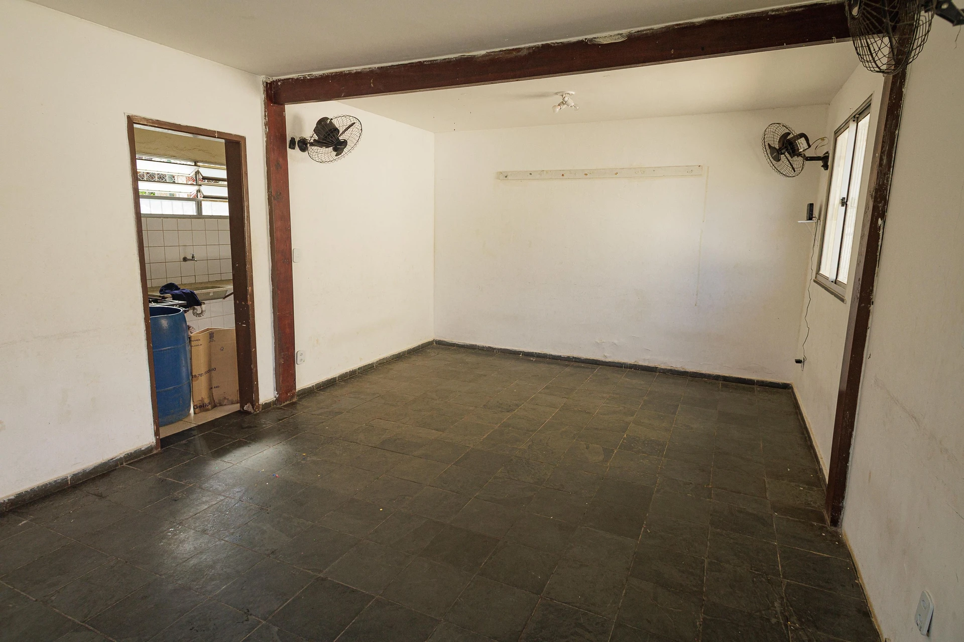 Unfurnished apartment with 2 bedrooms and 1 parking spot — photo 26