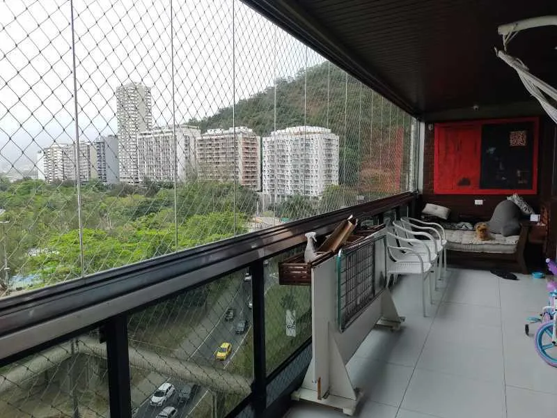 160 m² apartment with 3 en-suite bedrooms and balcony — photo 2