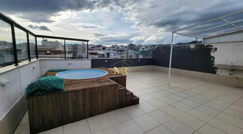 Top-floor apartment with 4 bedrooms, closed kitchen — photo 9