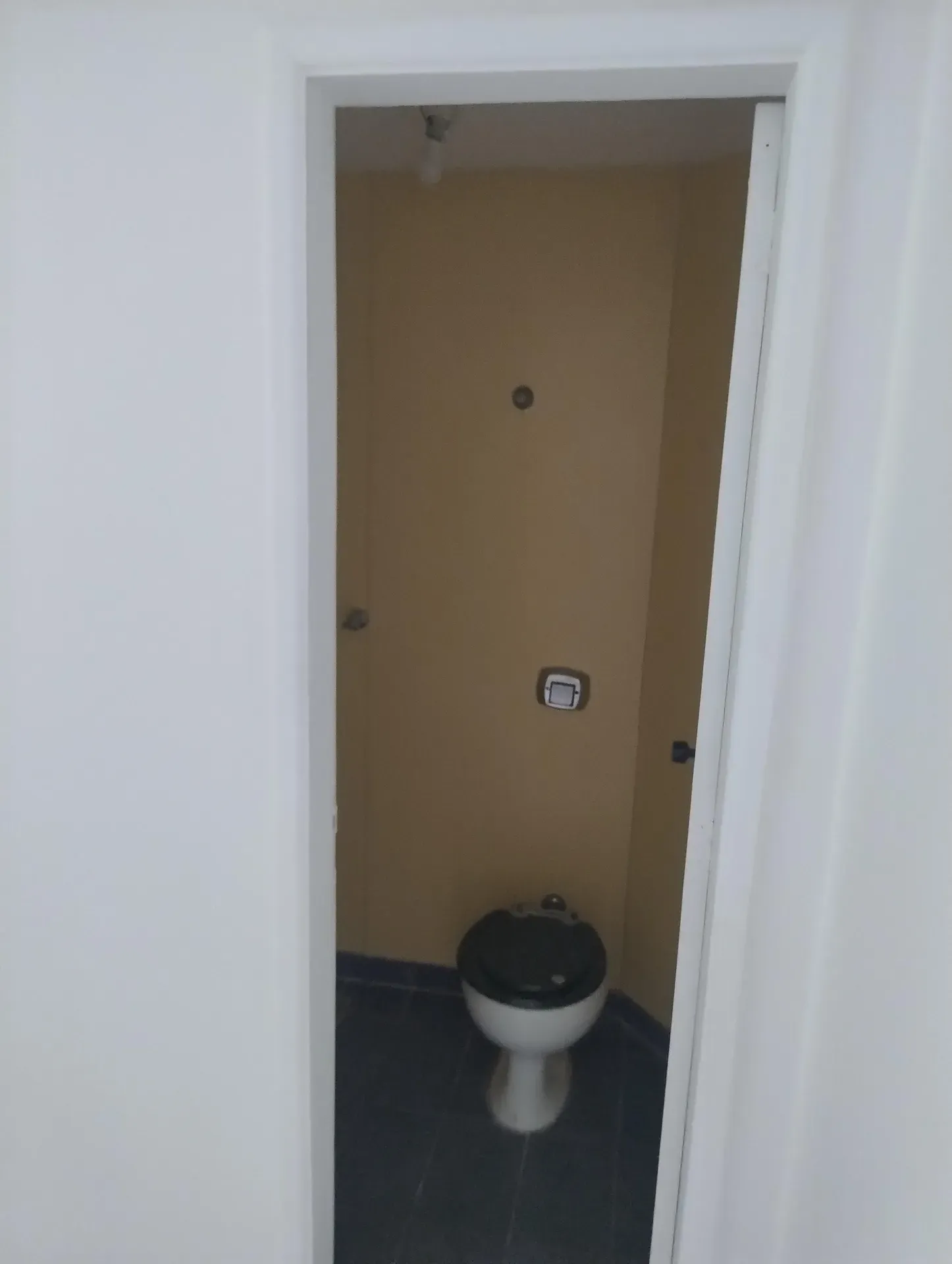 1st-floor apartment with 4 bedrooms, balcony and suite — photo 19