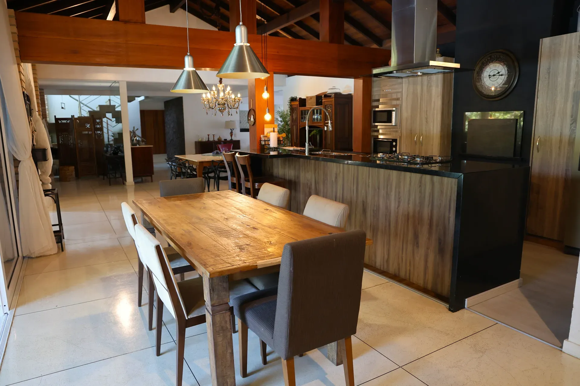 5-bedroom house with a private pool in Florianópolis