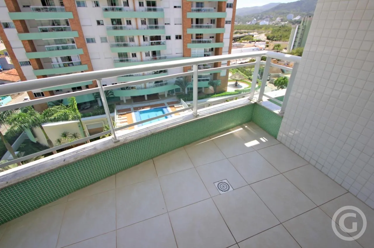 Mountain view in a 2-bedroom apartment, 71 m² — photo 6