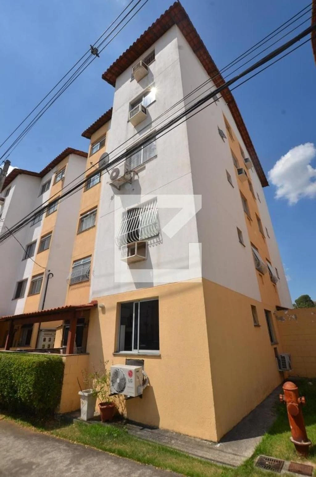 Apartamento de 2 quartos em condomínio com piscina — photo 4
