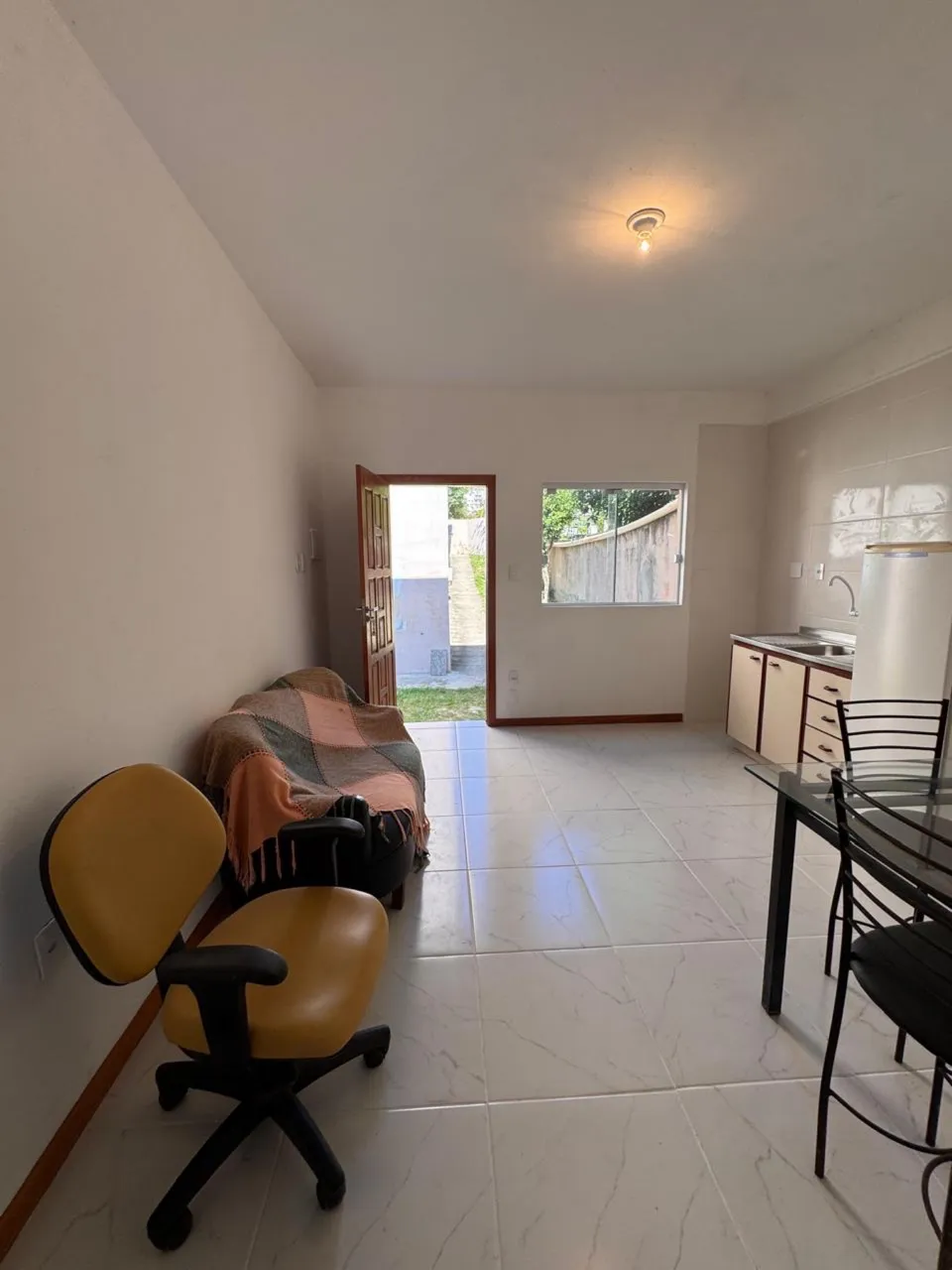 Apartamento de 1 dormitorio y 1 baño con balcón — photo 7