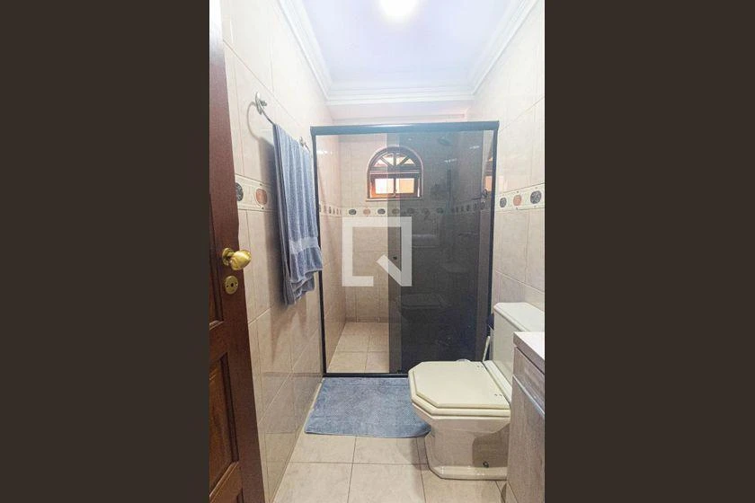 Rental house with 4 en-suite bedrooms and 7 baths, 670 m² — photo 50