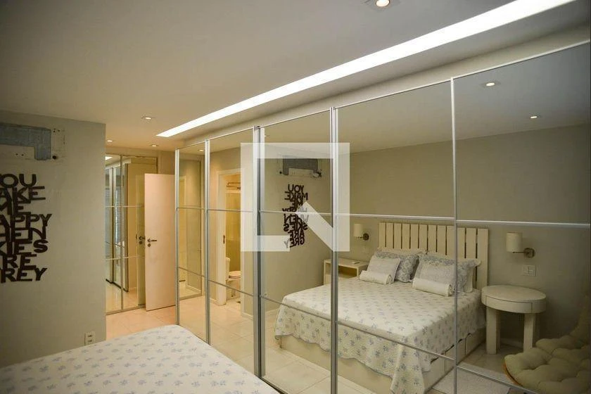 Washing machine in a 3-bedroom apartment, 160 m² — photo 26
