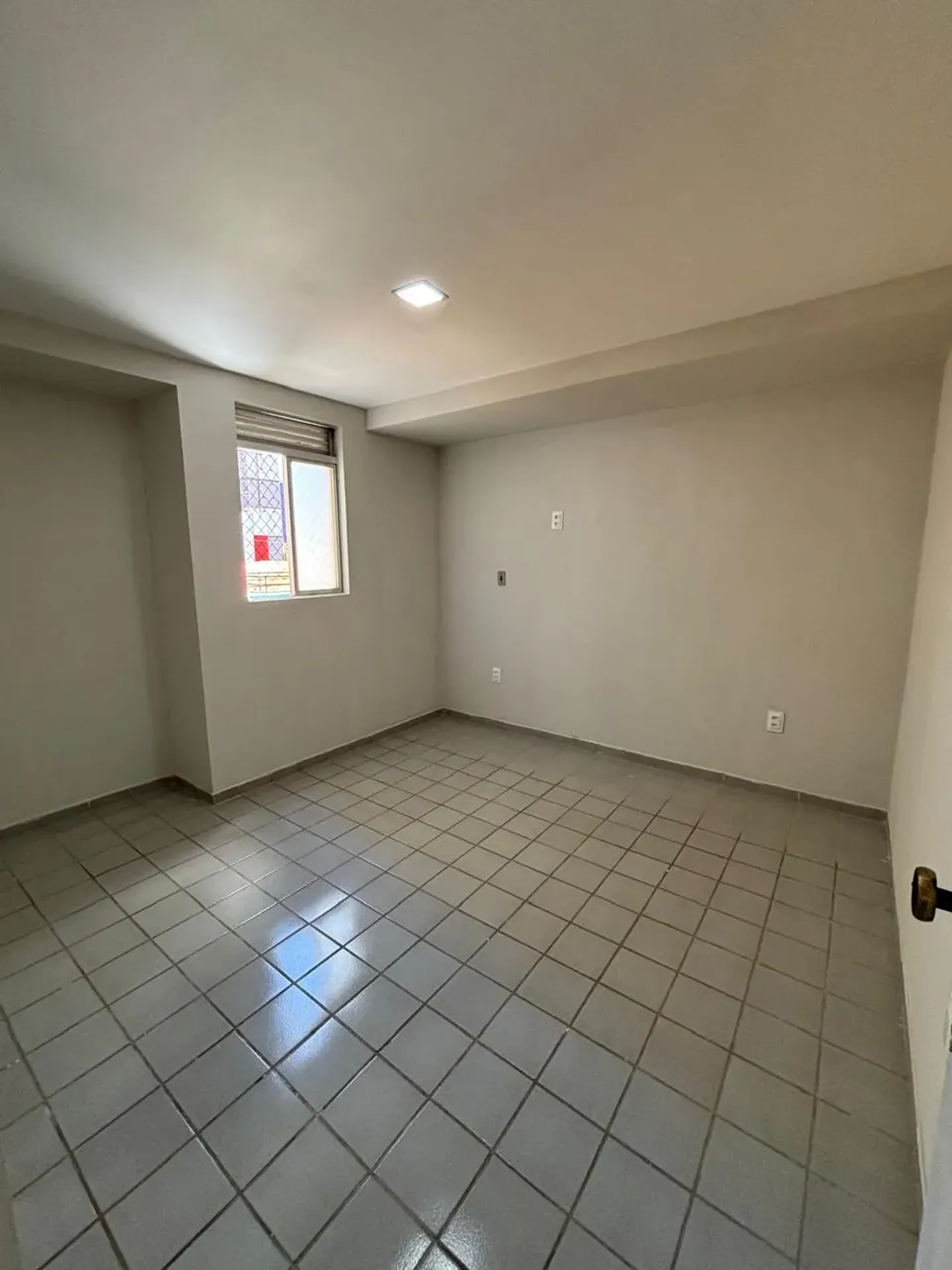 Квартира: 2 спальні, 1 з власною ванною кімнатою, 73 м² — photo 9
