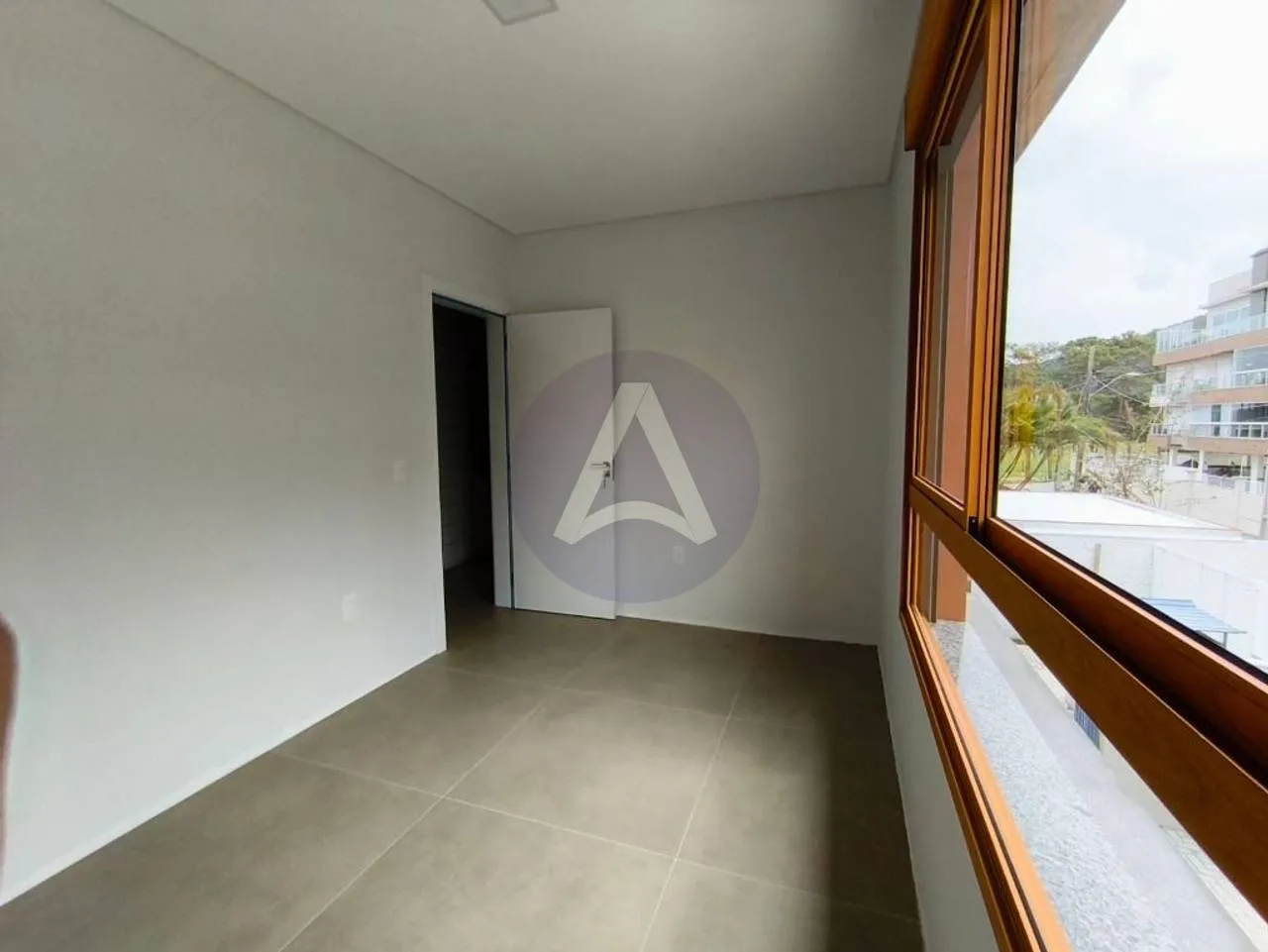 2-bedroom house with a garden in Florianópolis — photo 4