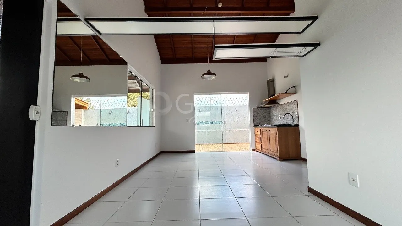 2-bedroom house, 1 with its own bathroom, 143 m² — photo 2