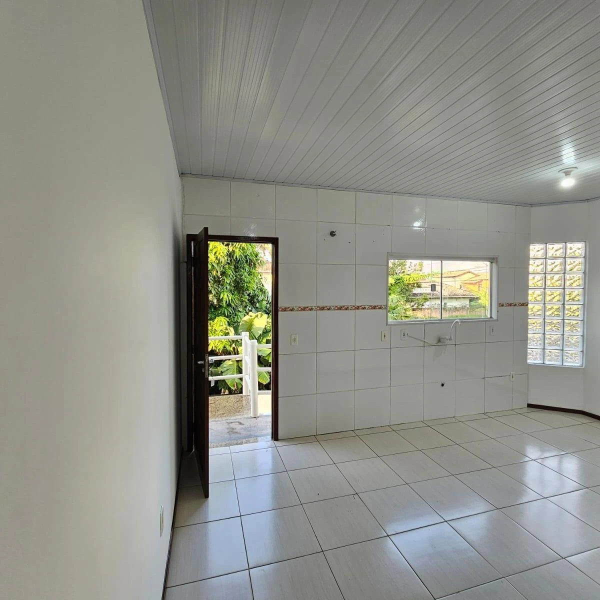 2-bedroom apartment, 40 m² — photo 2