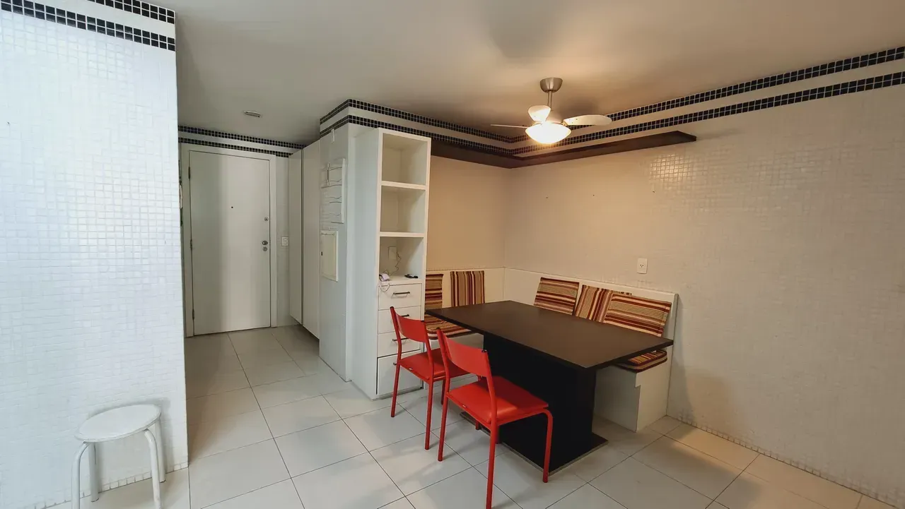 Apartment with open-plan kitchen and 4 bedrooms — photo 15