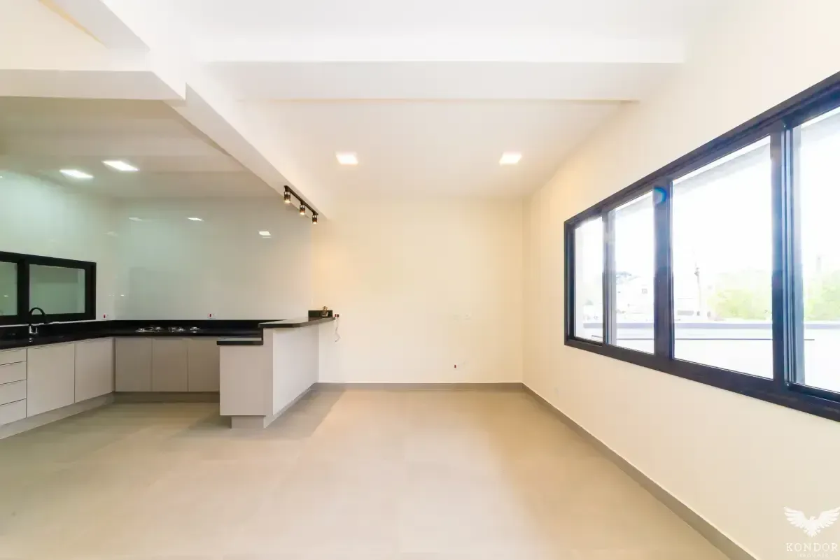 Two-story house with 230 m², 3 bedrooms and 4 baths — photo 47