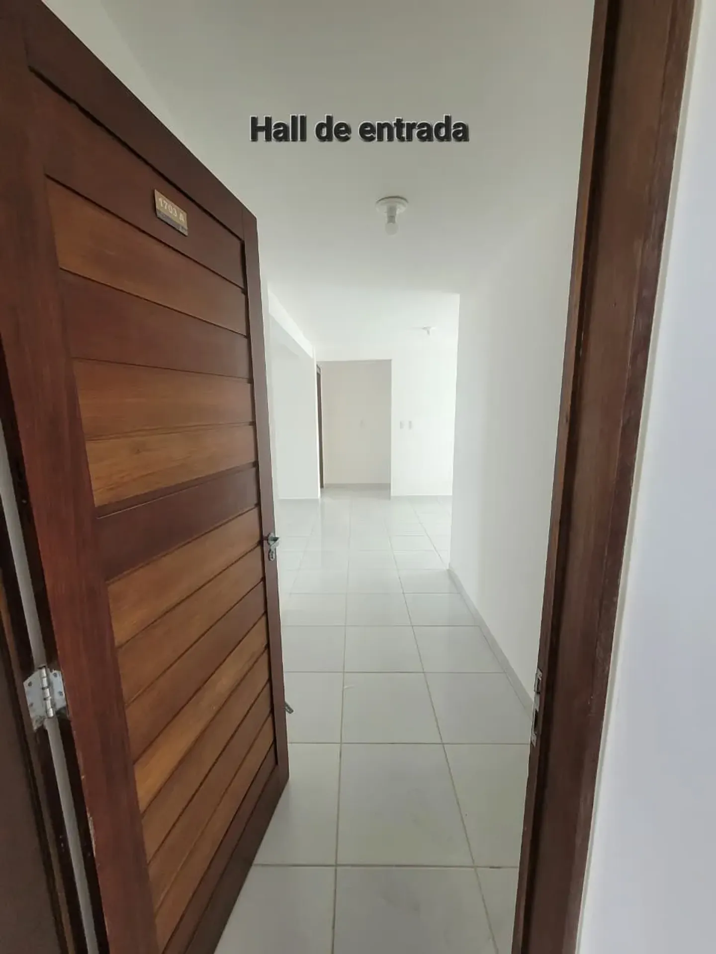3-bedroom apartment in a building with a coworking space — photo 9