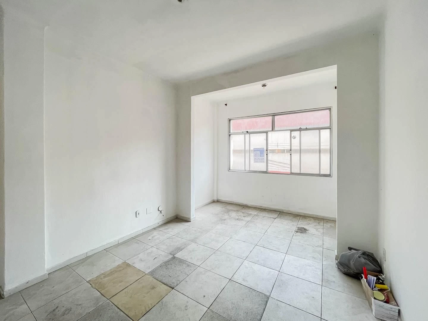 1-bedroom unfurnished apartment with no parking — photo 10