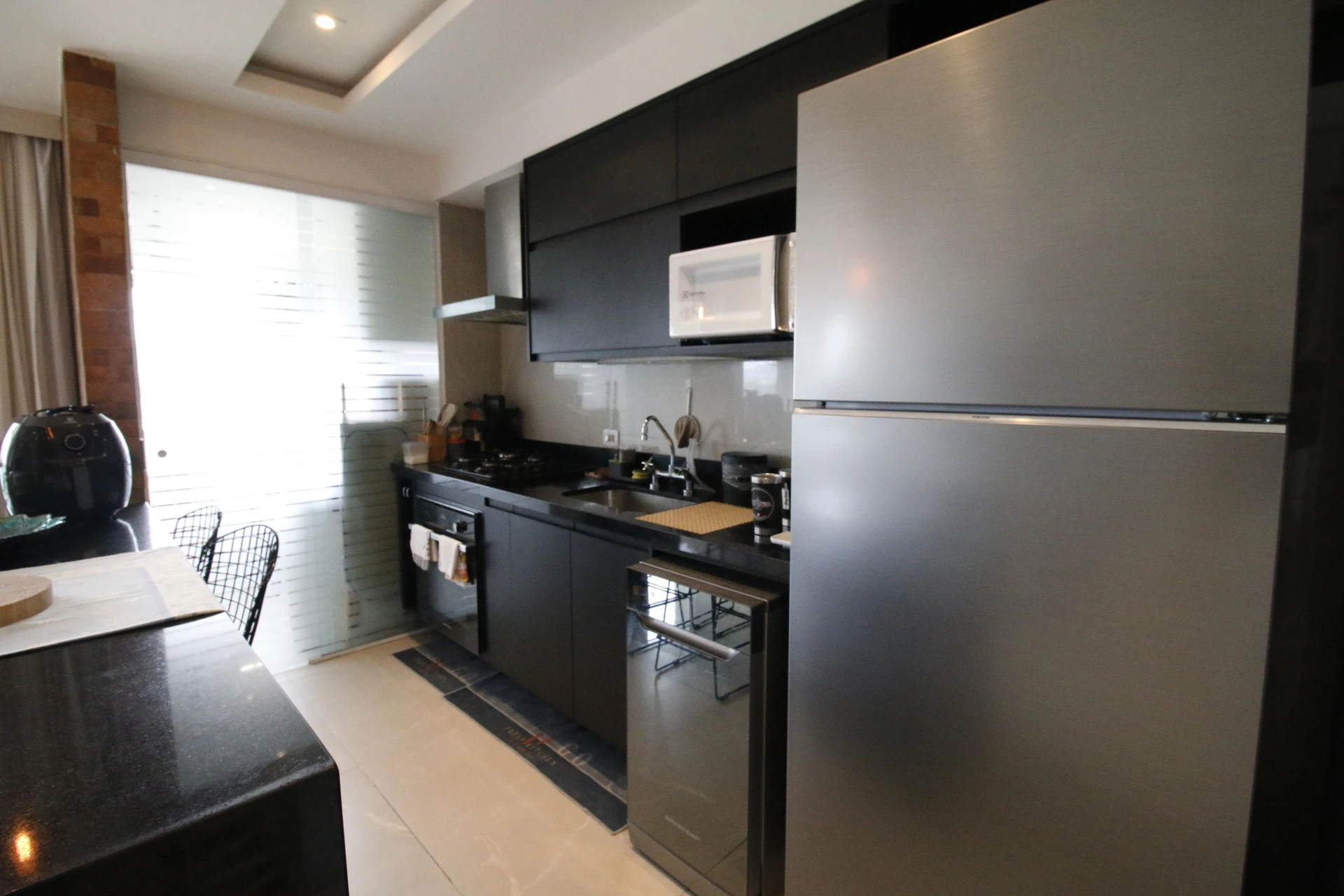 One-bedroom apartment with a dishwasher