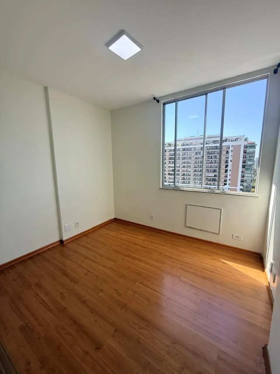 2-bedroom apartment with balcony and 2 bathrooms — photo 16