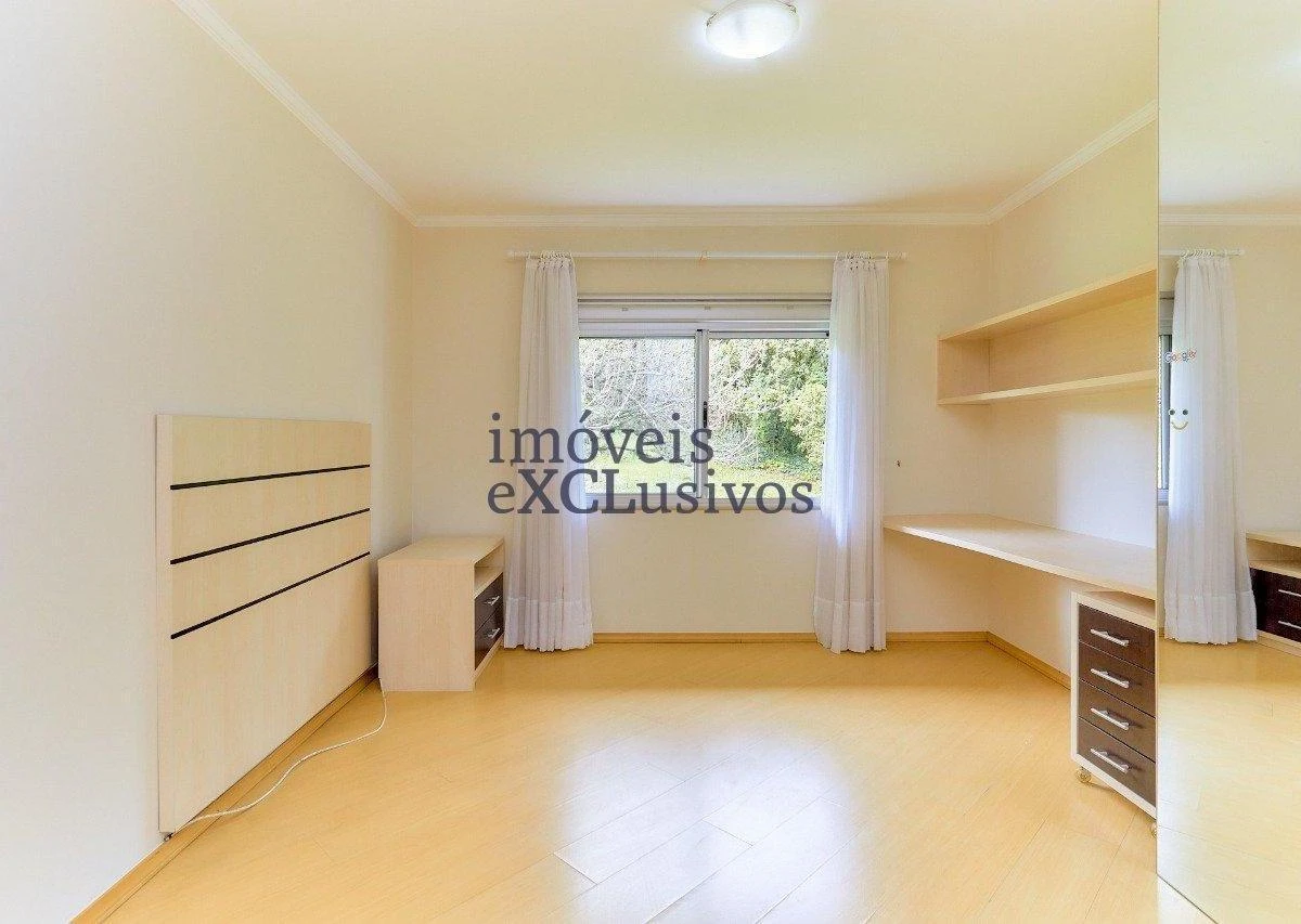 Ванна та 5 спалень: будинок 500 м² — photo 23