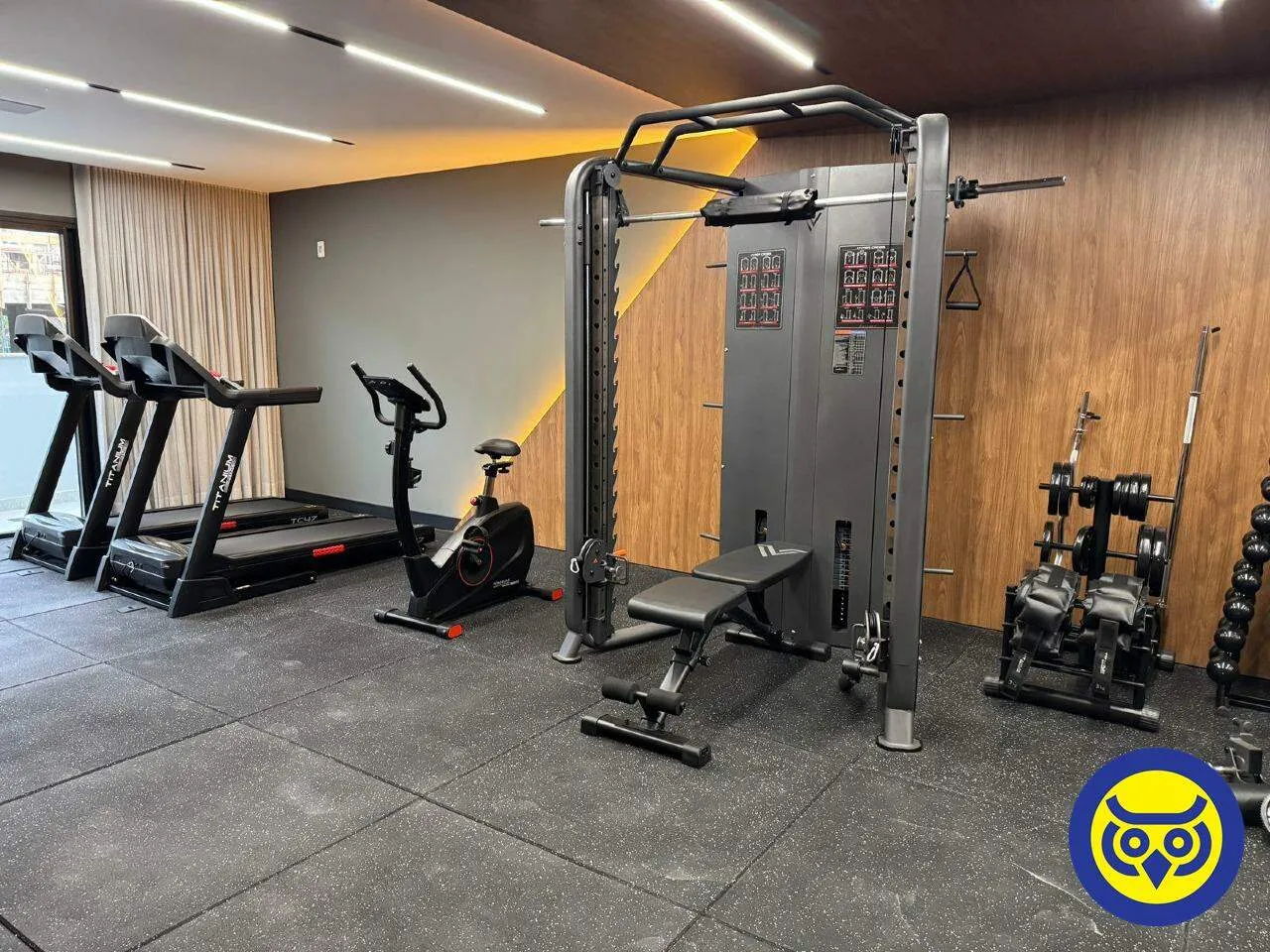 Furnished studio in a building with a gym — photo 14