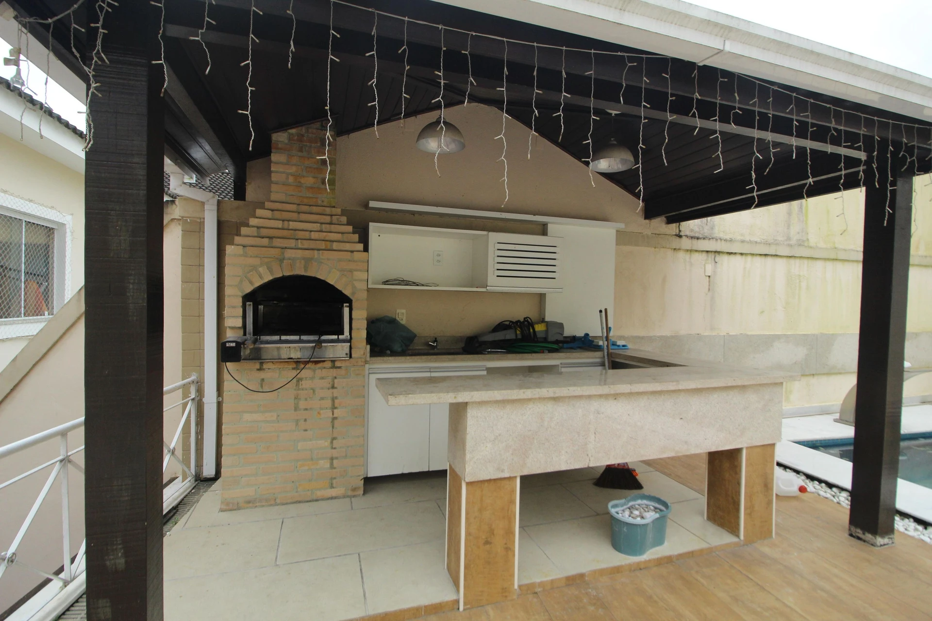 4-bedroom house with a mountain view — photo 49