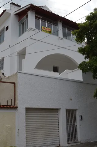 House with 5 bedrooms and 5 bathrooms plus 1 parking spot — photo 4