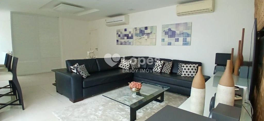 390 m² apartment with a private BBQ area — photo 45