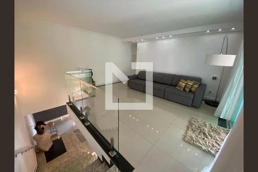 Unfurnished 4-bedroom house with 1000 m² and parking — photo 18