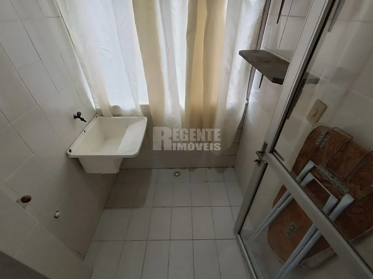 1-bedroom apartment with ceiling fans and balcony — photo 8