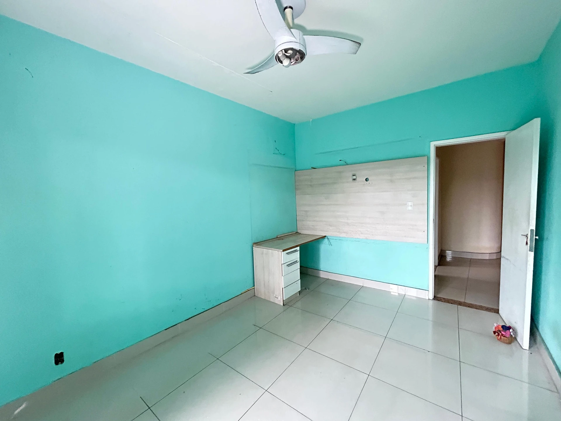 House, 300 m², with a walk-in closet — photo 56