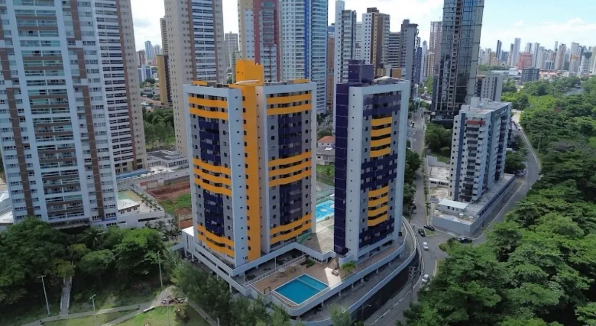 Квартира з 3 спальнями та власною ванною 110 м²