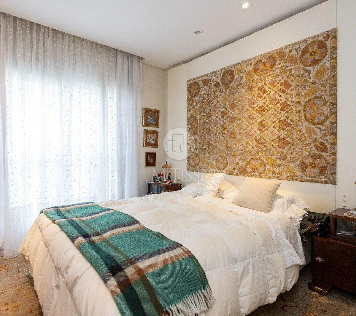 Furnished 3-bedroom apartment with 2 parking spots — photo 3