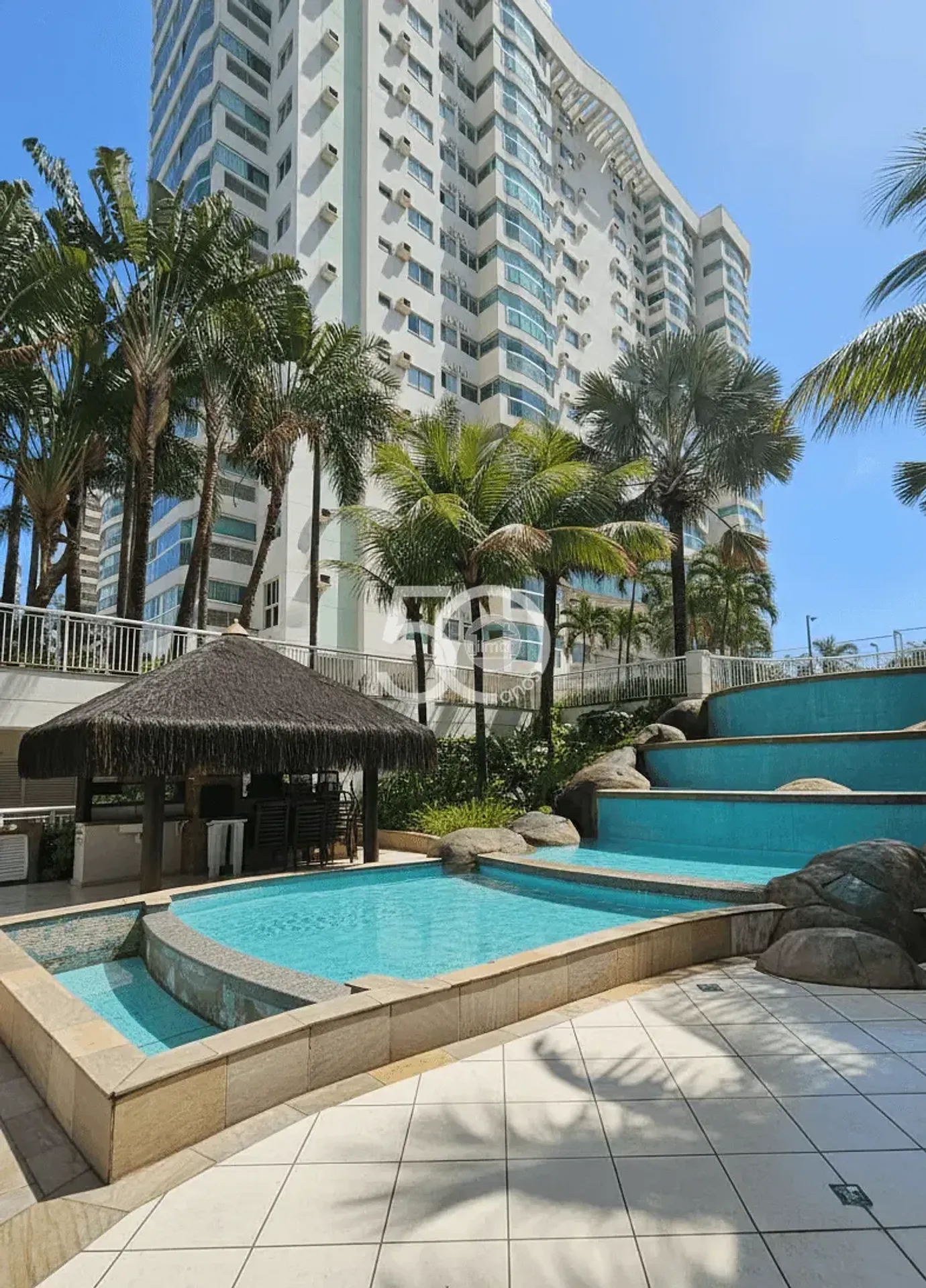 69 m² apartment with 2 bedrooms, balcony and 1 en-suite — photo 28