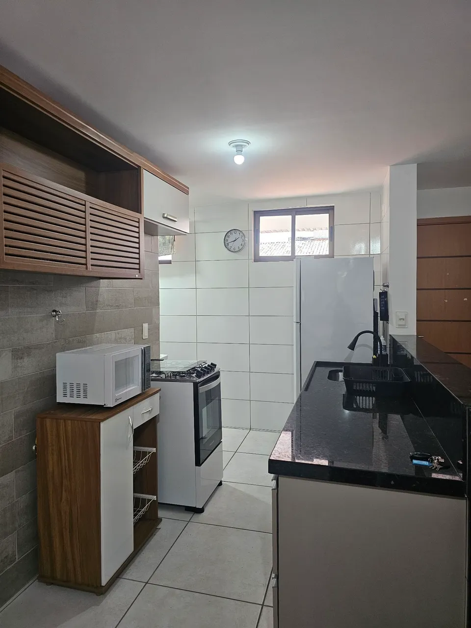 Furnished 2-bedroom apartment with 2 bathrooms — photo 10