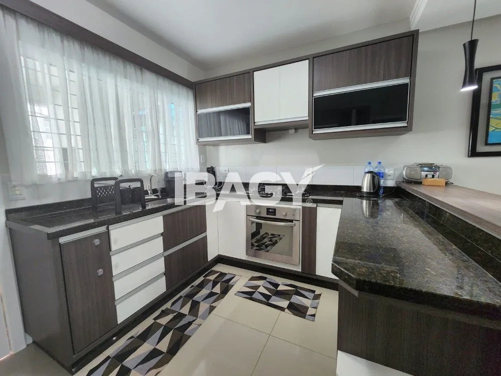 Furnished house, 157 m², with a walk-in closet — photo 30
