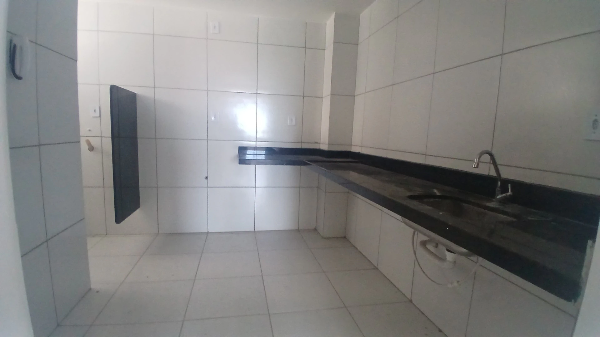 Квартира с 2 спальнями, в доме есть бассейн — photo 2