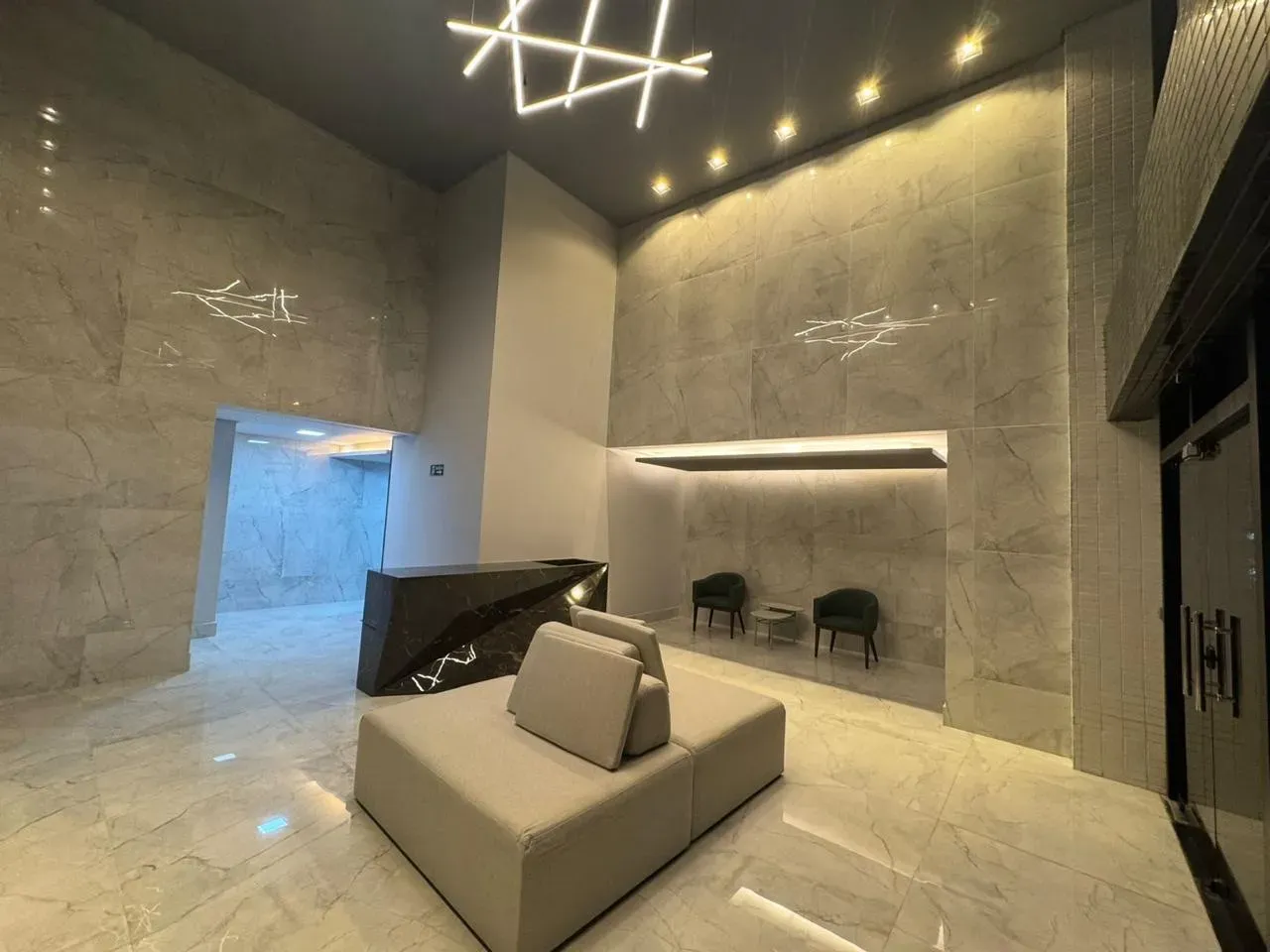 Apartamento com 2 quartos, varanda e 2 banheiros no 10º — photo 33