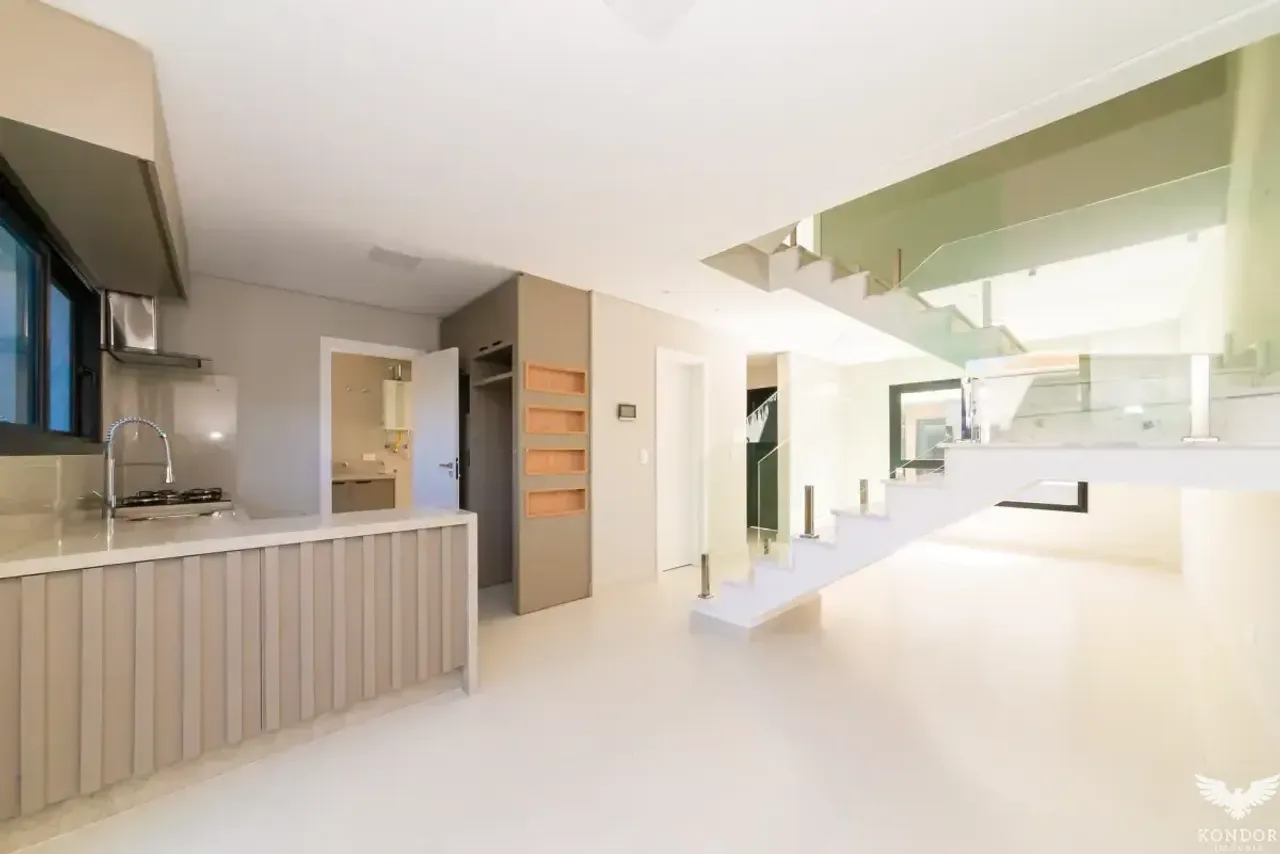 House with 3 bedrooms, 1 en-suite, balcony 135 m² — photo 9