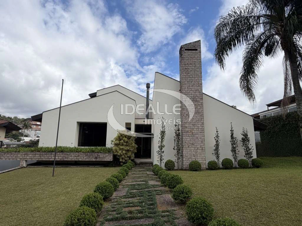 Unfurnished 477 m² house with 3 bedrooms and bright rooms — photo 5