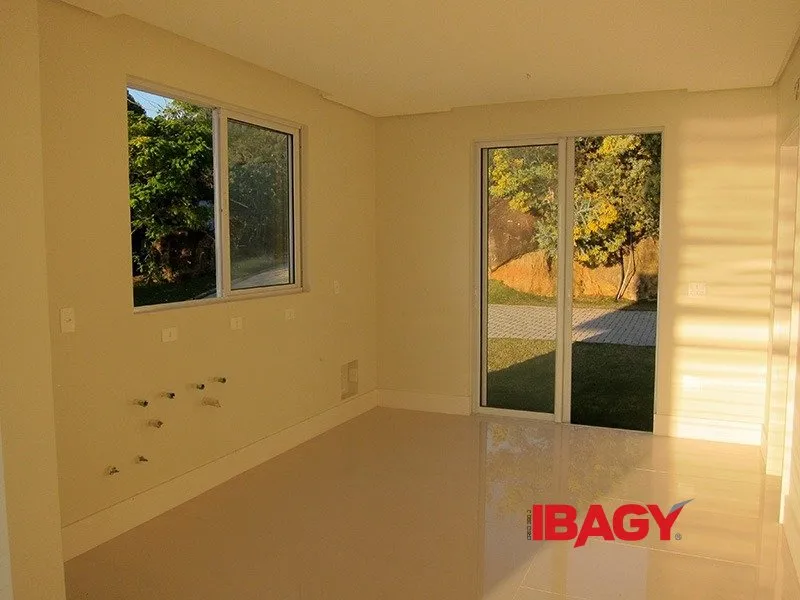 Дом с 3 спальнями-сьютами и 3 парковками 718 м² — photo 19