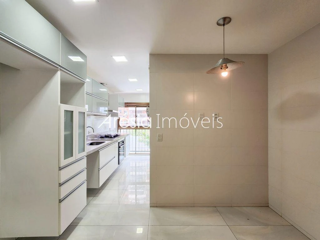 3-bedroom apartment with 2 suites for rent — photo 23