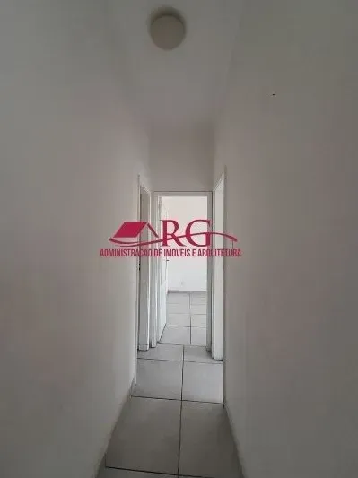 Apartment with 2 bedrooms and a fitted kitchen — photo 11