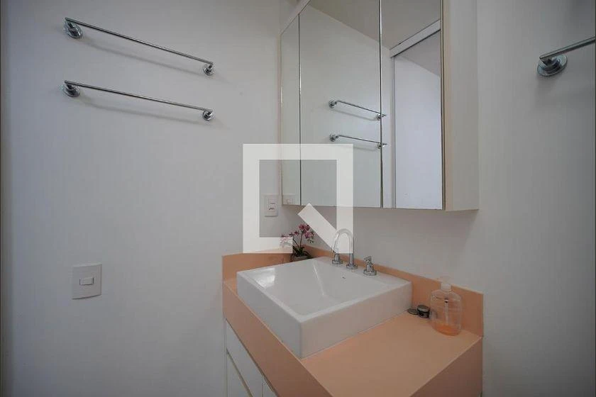 Furnished 4-bedroom house with 300 m² and 2 suites — photo 25