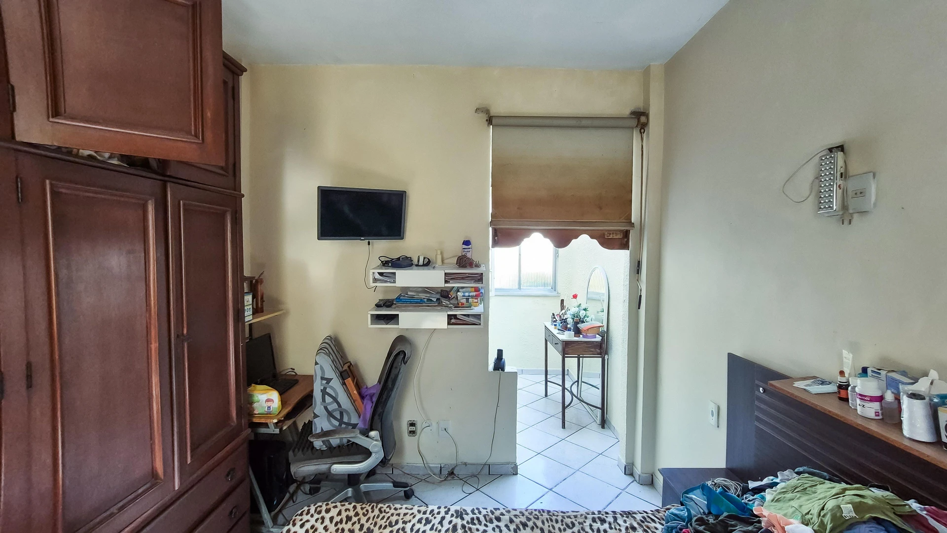 Furnished house with 4 bedrooms, 3 baths and yard — photo 27