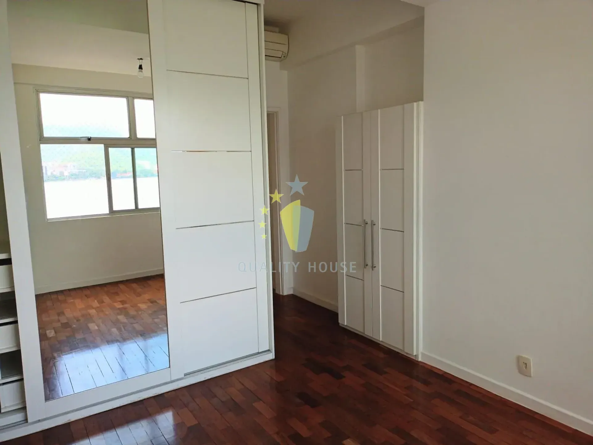 Water view in a 3-bedroom apartment, 110 m² — photo 9