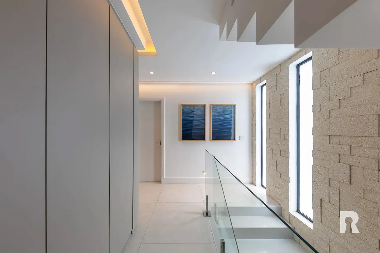 Furnished house with 4 bedrooms and 5 bathrooms — photo 3