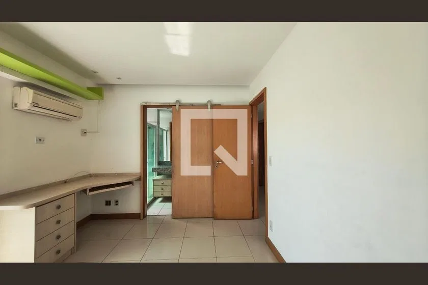 Apartment with 3 en-suite bedrooms and 5 bathrooms, 177 m² — photo 20