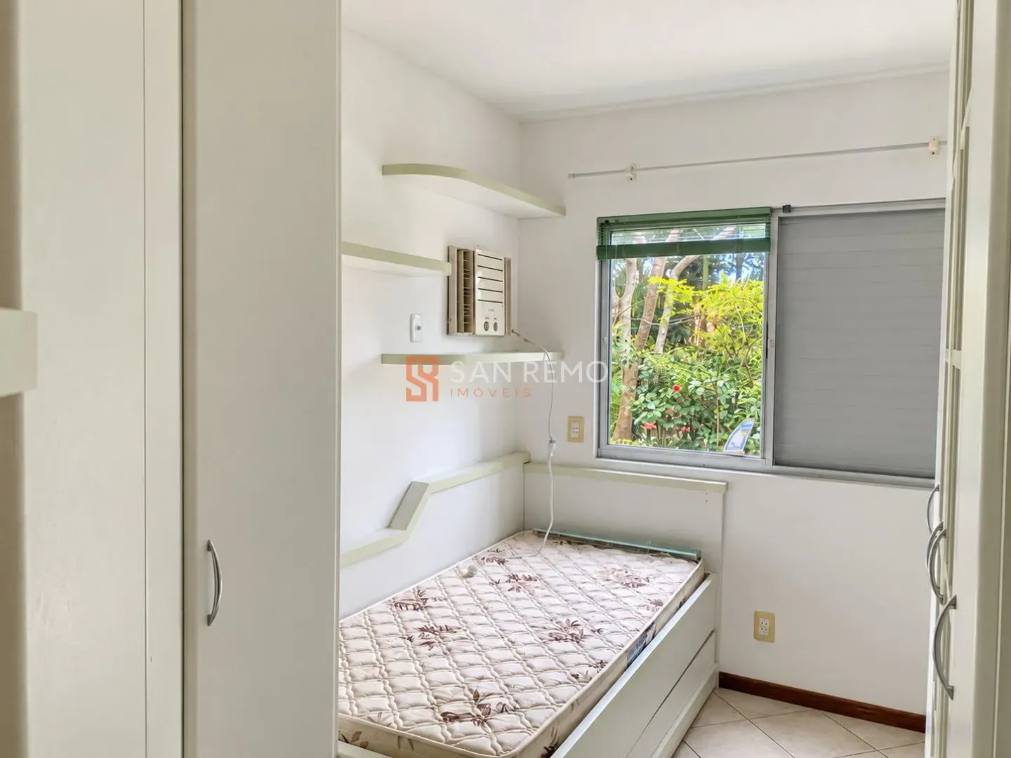 Furnished apartment, 67 m², with a private BBQ — photo 14