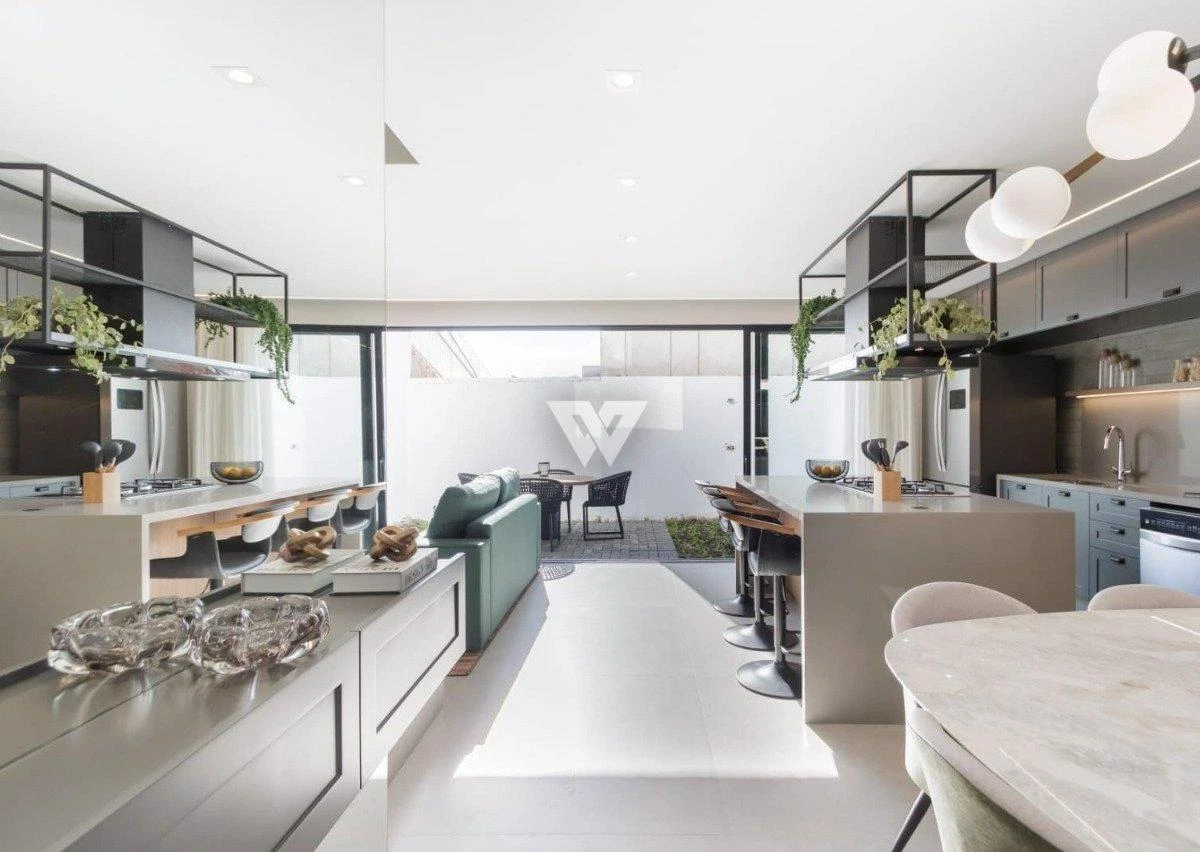 Detached townhouse with 3 bedrooms, 175 m² and glass balcony — photo 2