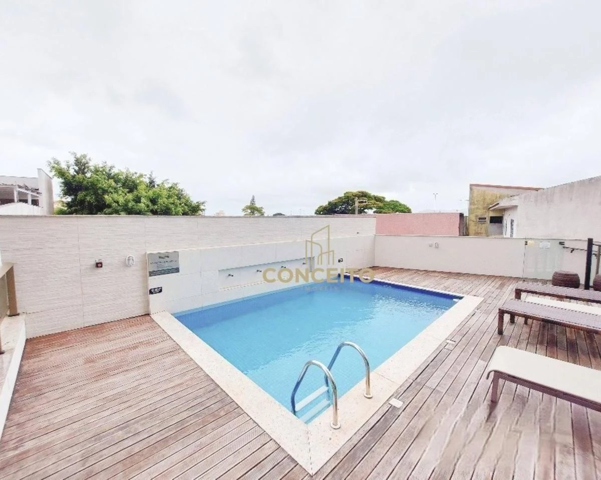 3-bedroom apartment in a building with a pool — photo 9