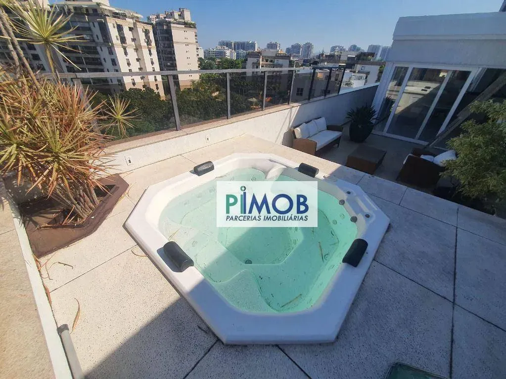 Furnished penthouse with 4 bedrooms and jacuzzi — photo 33