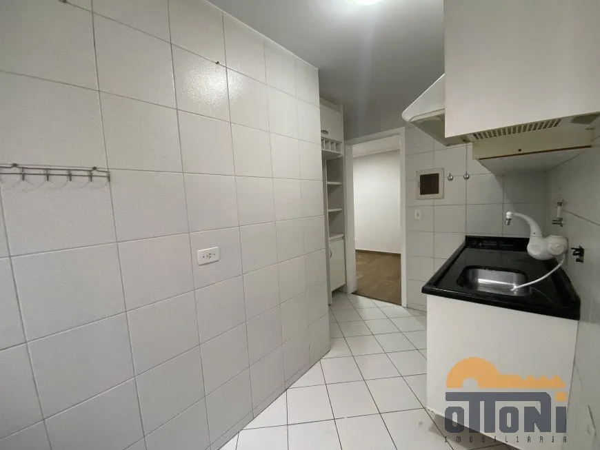 3 quartos e espaço de home office: apartamento de 53 m²
